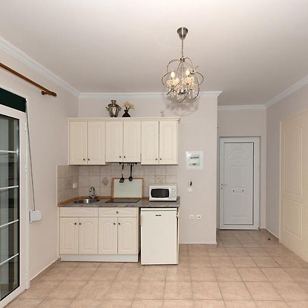 Andretina Sea View Apartments チィリヴィ エクステリア 写真