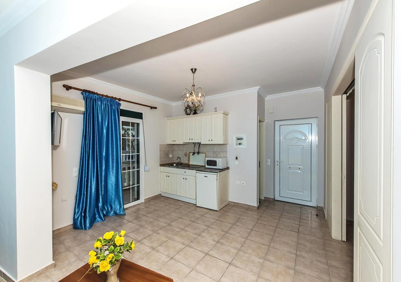 Andretina Sea View Apartments チィリヴィ エクステリア 写真