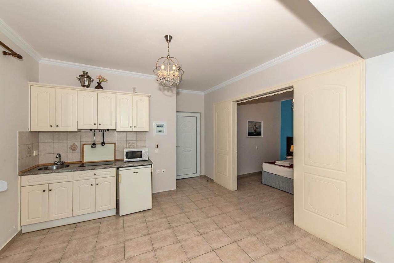 Andretina Sea View Apartments チィリヴィ エクステリア 写真