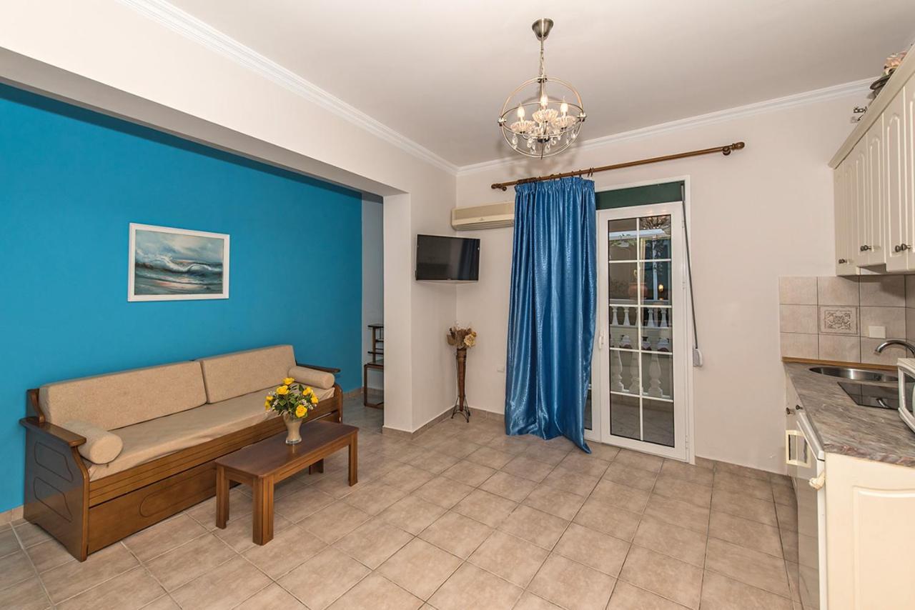 Andretina Sea View Apartments チィリヴィ エクステリア 写真